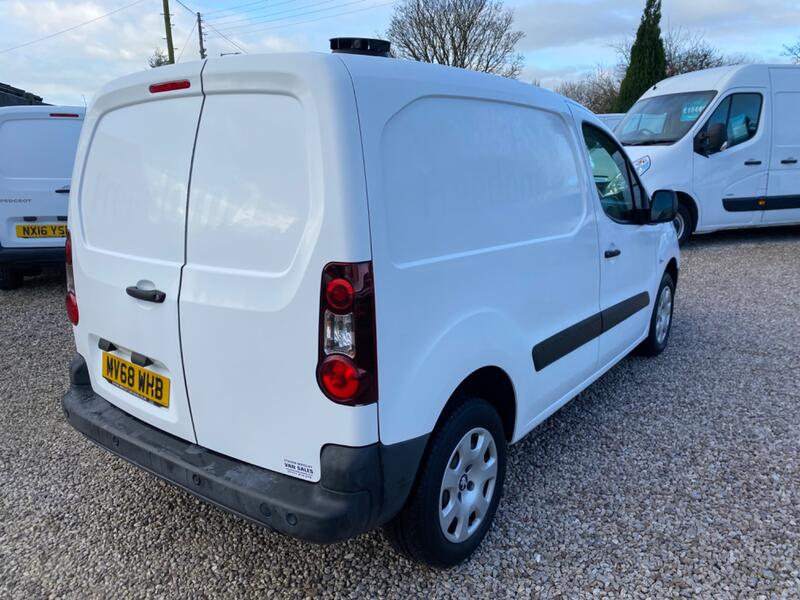 PEUGEOT PARTNER