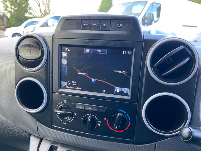 PEUGEOT PARTNER