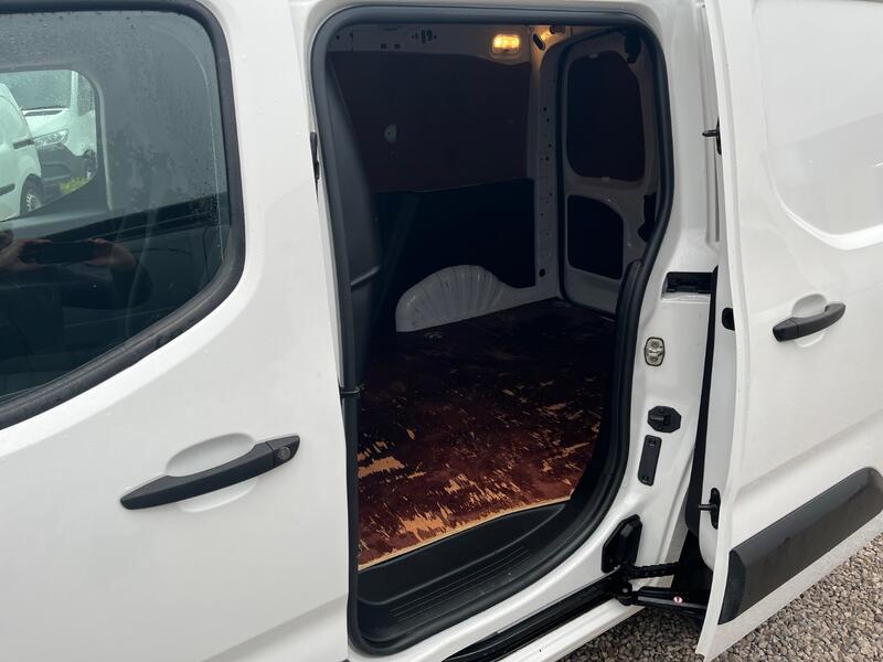 VAUXHALL COMBO
