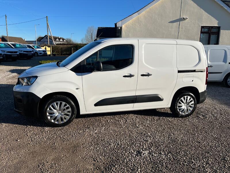 PEUGEOT PARTNER