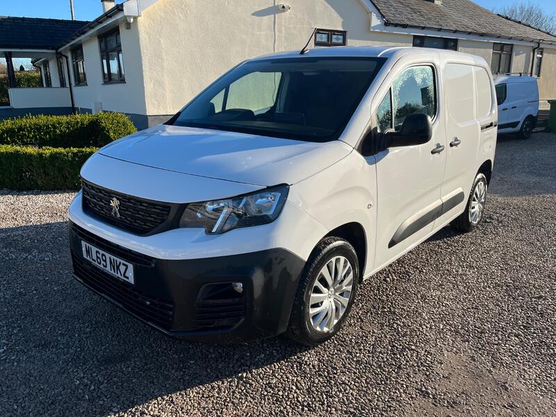 PEUGEOT PARTNER