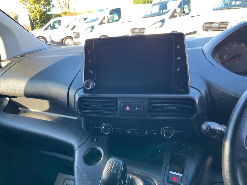 PEUGEOT PARTNER
