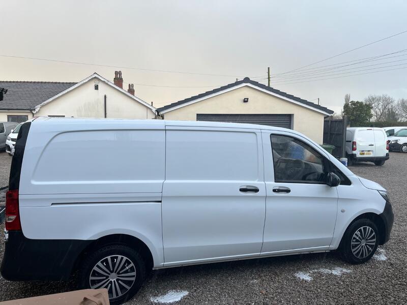 MERCEDES-BENZ VITO