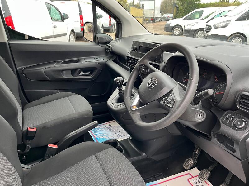 VAUXHALL COMBO