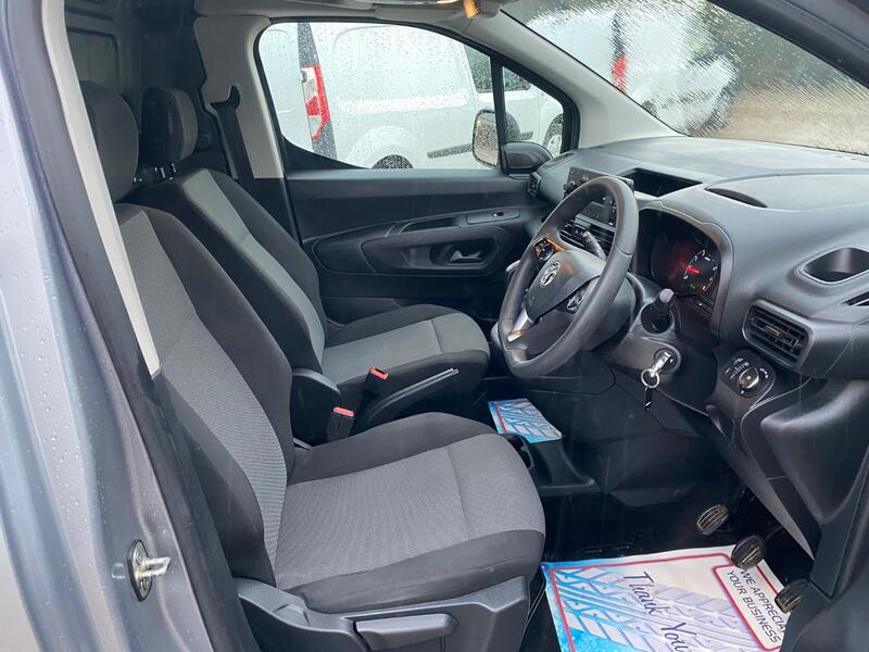 VAUXHALL COMBO