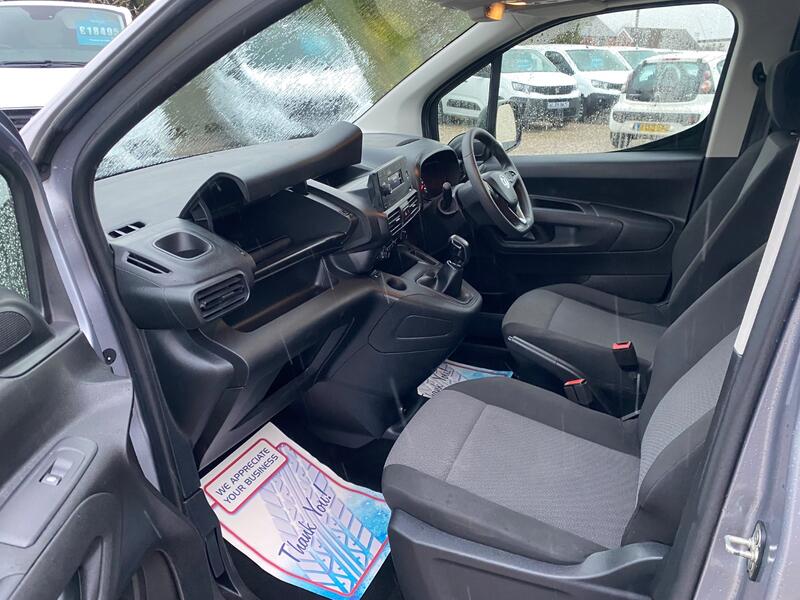 VAUXHALL COMBO