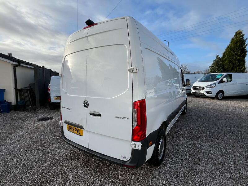 MERCEDES-BENZ SPRINTER
