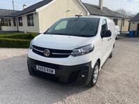 VAUXHALL VIVARO