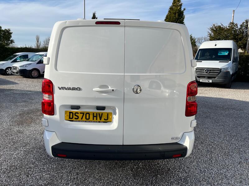 VAUXHALL VIVARO