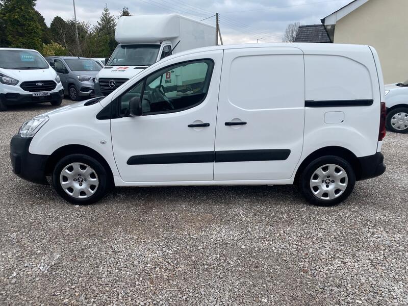PEUGEOT PARTNER