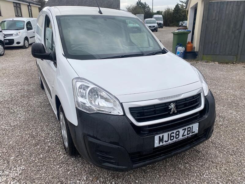 PEUGEOT PARTNER