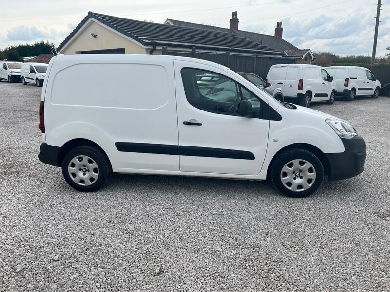PEUGEOT PARTNER
