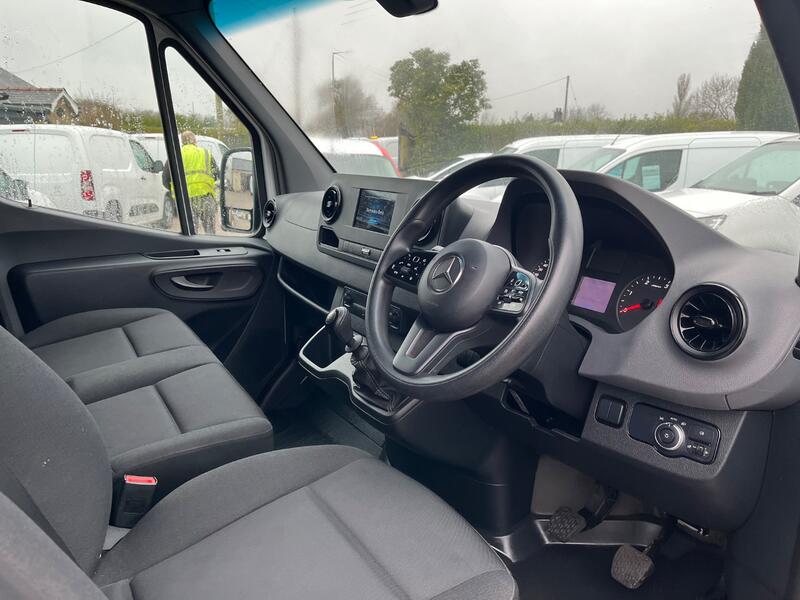 MERCEDES-BENZ SPRINTER