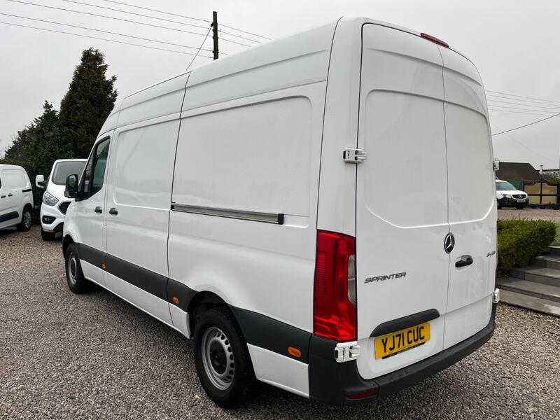 MERCEDES-BENZ SPRINTER