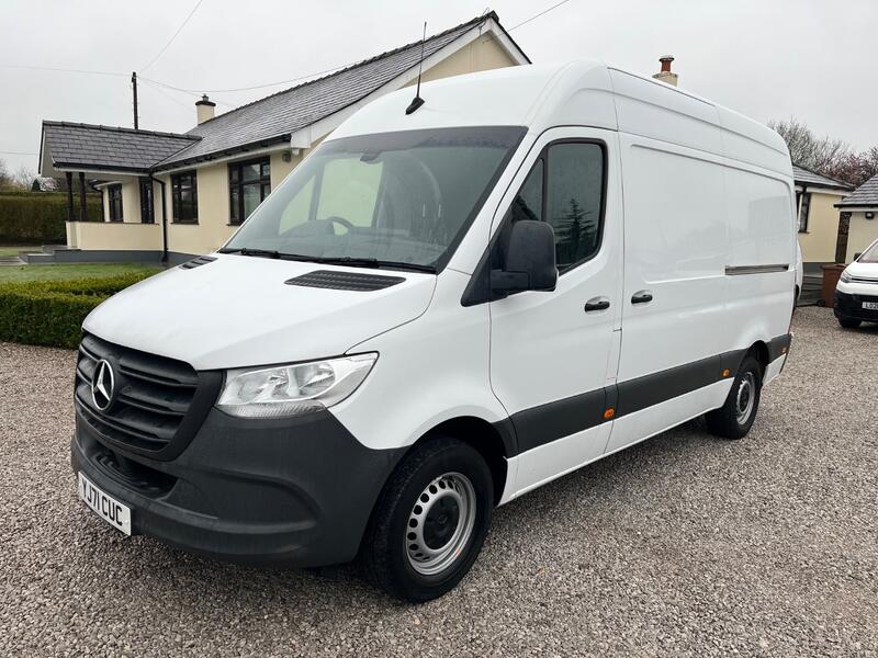 MERCEDES-BENZ SPRINTER