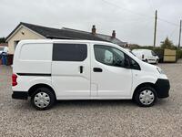 NISSAN NV200