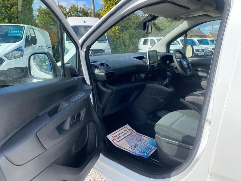 VAUXHALL COMBO