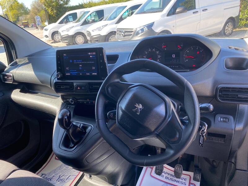 PEUGEOT PARTNER