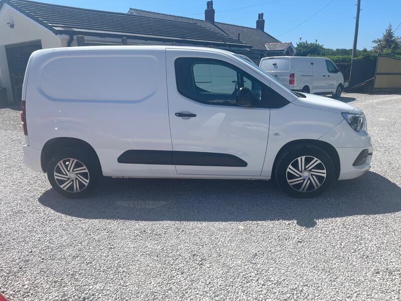 VAUXHALL COMBO