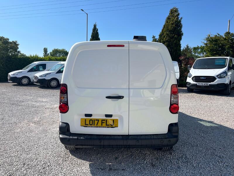 PEUGEOT PARTNER