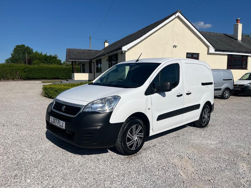 PEUGEOT PARTNER