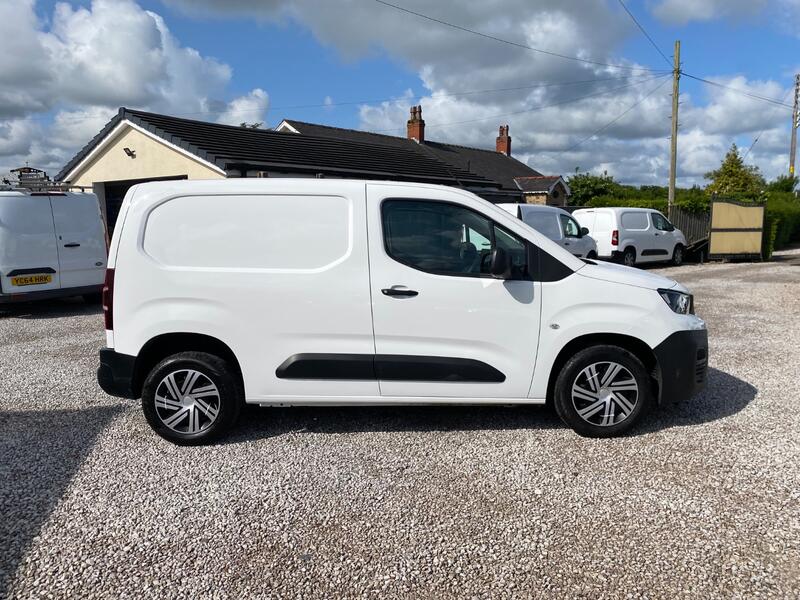 PEUGEOT PARTNER
