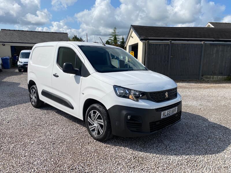 PEUGEOT PARTNER