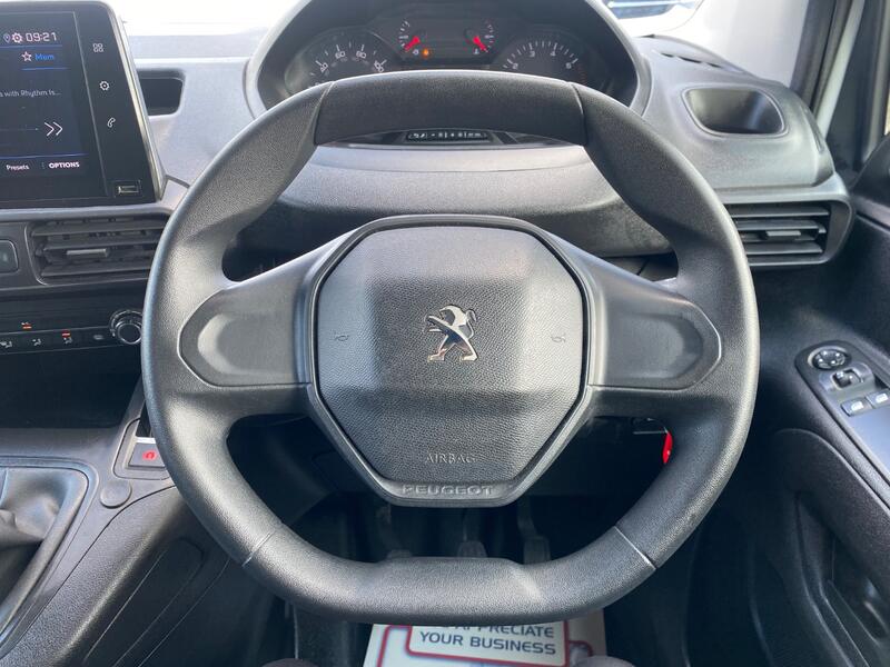 PEUGEOT PARTNER
