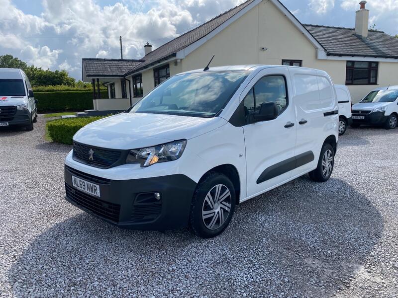 PEUGEOT PARTNER