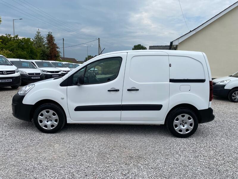 PEUGEOT PARTNER