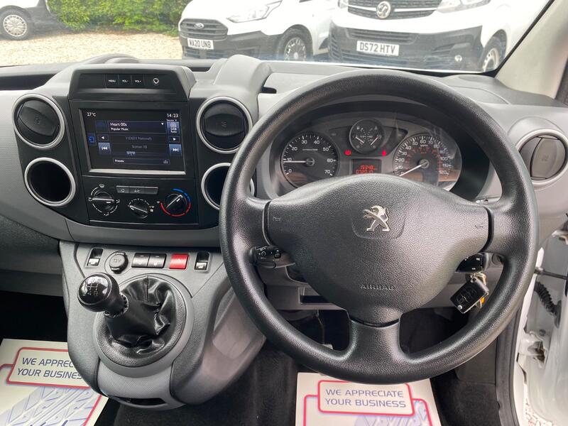 PEUGEOT PARTNER