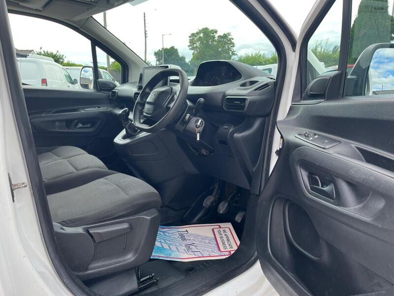 PEUGEOT PARTNER