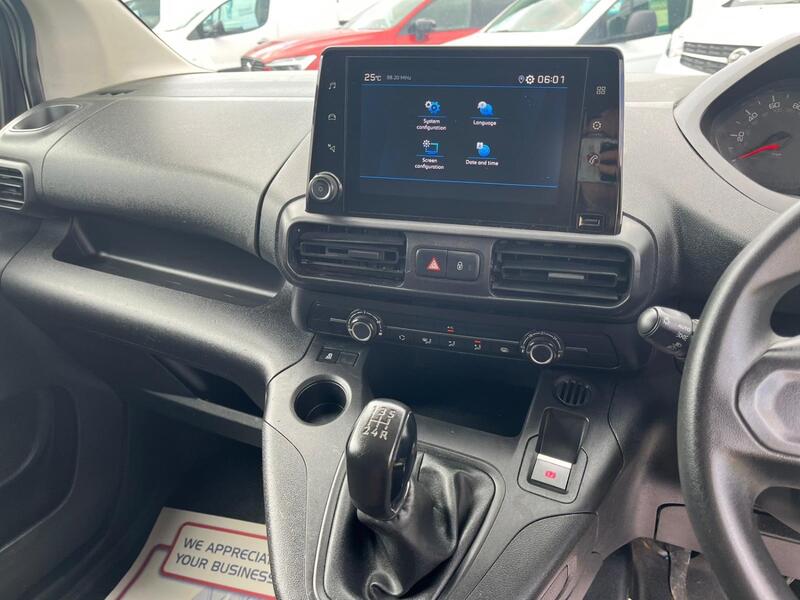 PEUGEOT PARTNER