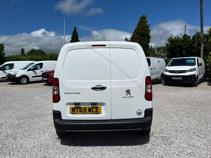 PEUGEOT PARTNER