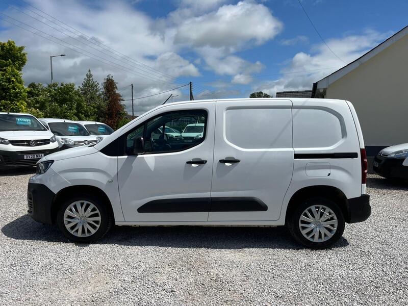 PEUGEOT PARTNER