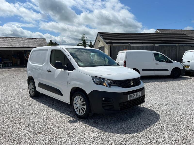 PEUGEOT PARTNER