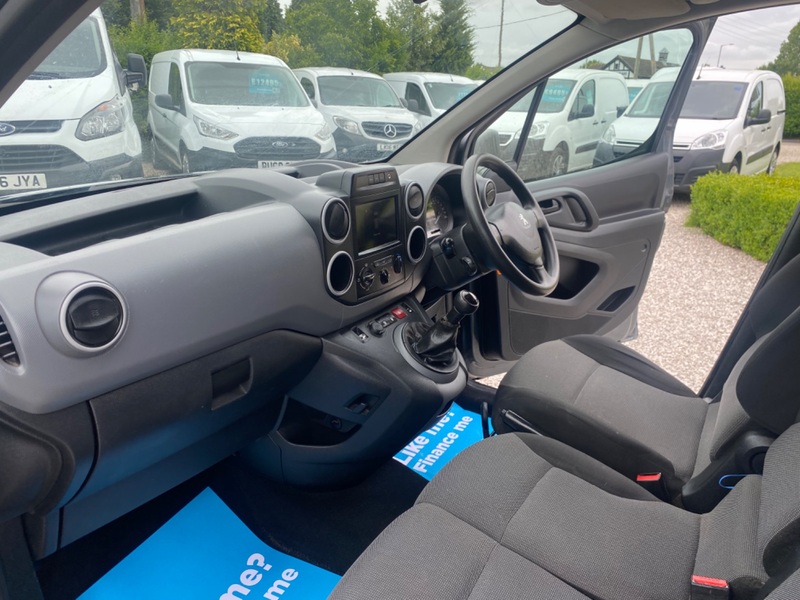 PEUGEOT PARTNER