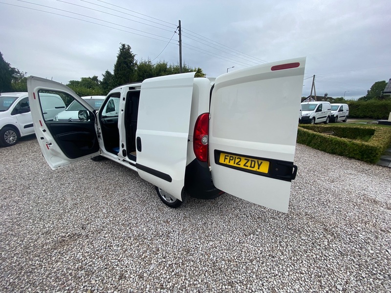VAUXHALL COMBO