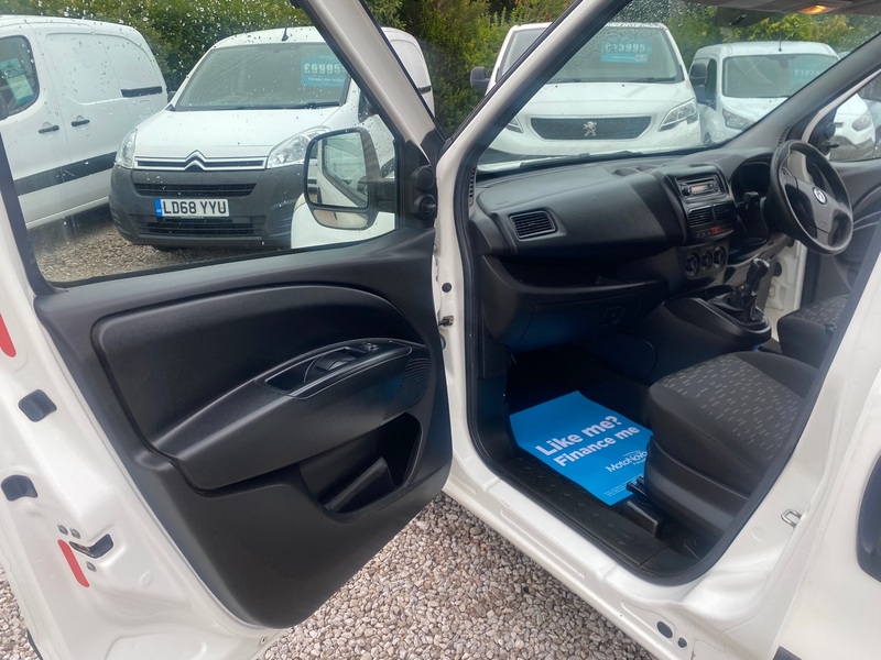 VAUXHALL COMBO