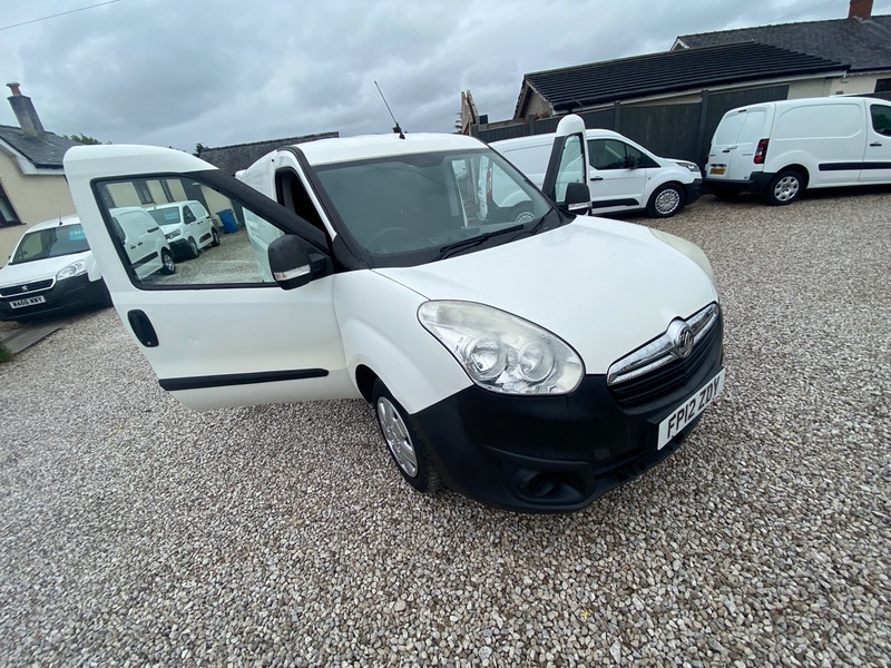 VAUXHALL COMBO