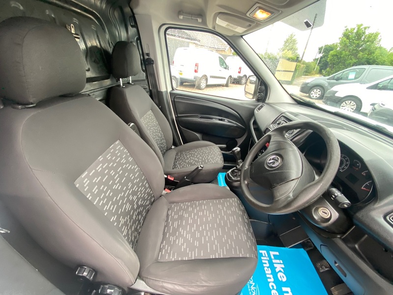 VAUXHALL COMBO