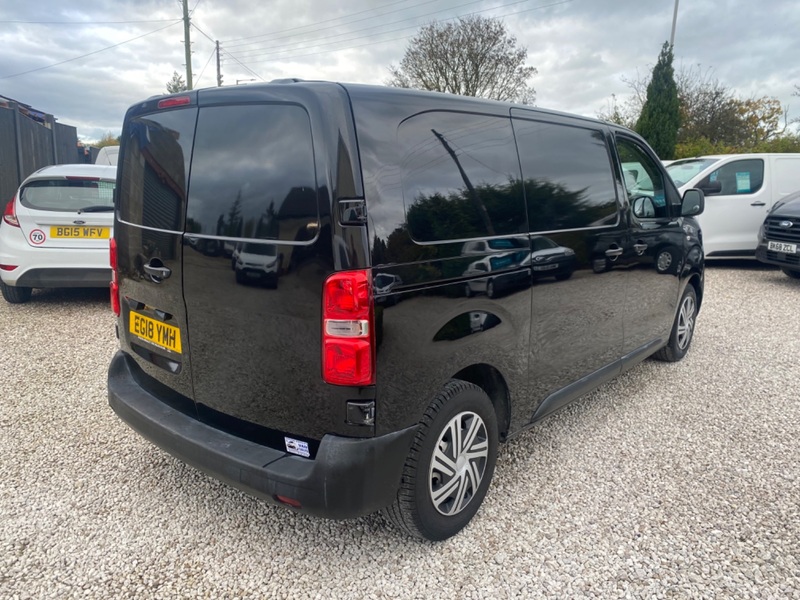 TOYOTA PROACE