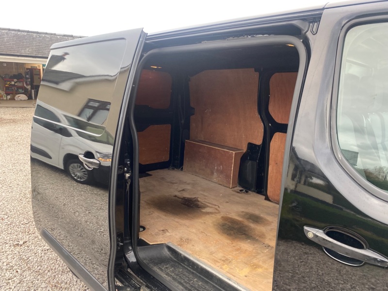 TOYOTA PROACE