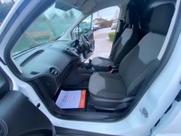 FORD TRANSIT COURIER
