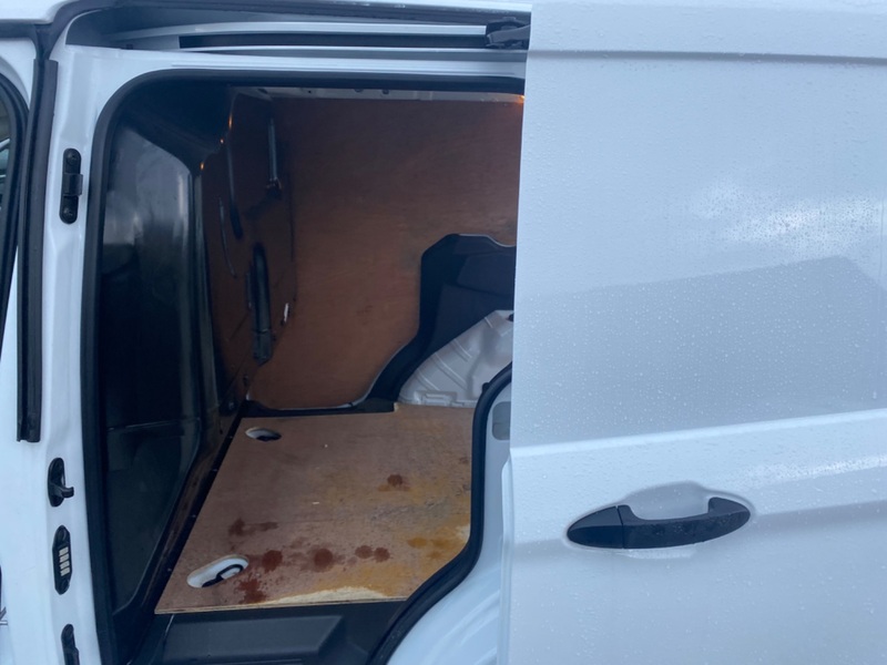 FORD TRANSIT COURIER
