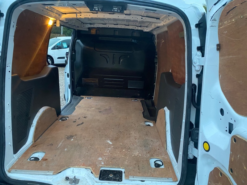 FORD TRANSIT CONNECT