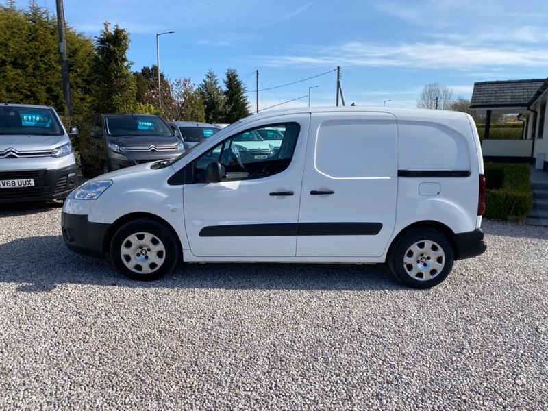 PEUGEOT PARTNER