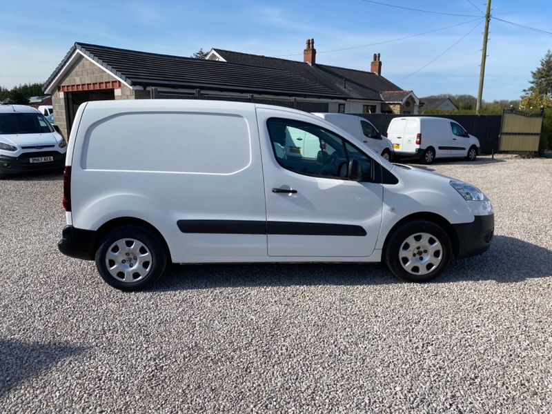 PEUGEOT PARTNER