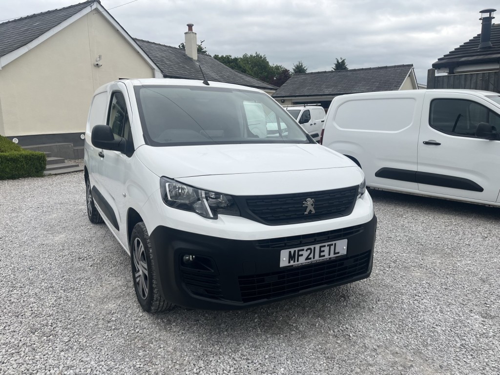 2021 Peugeot Partner