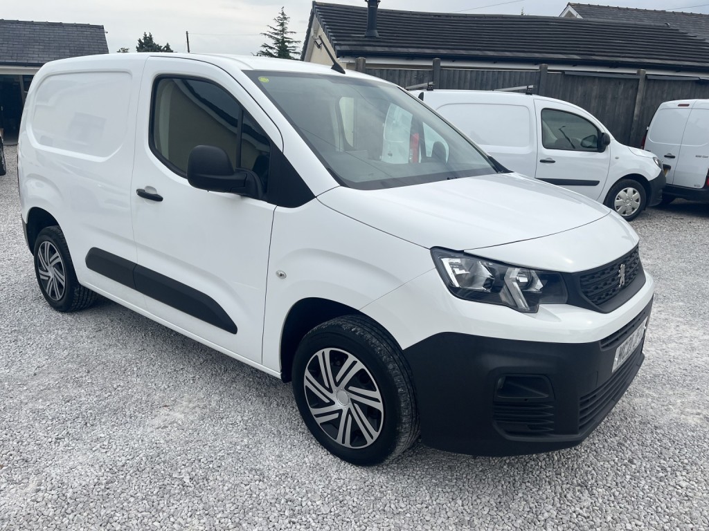 2021 Peugeot Partner